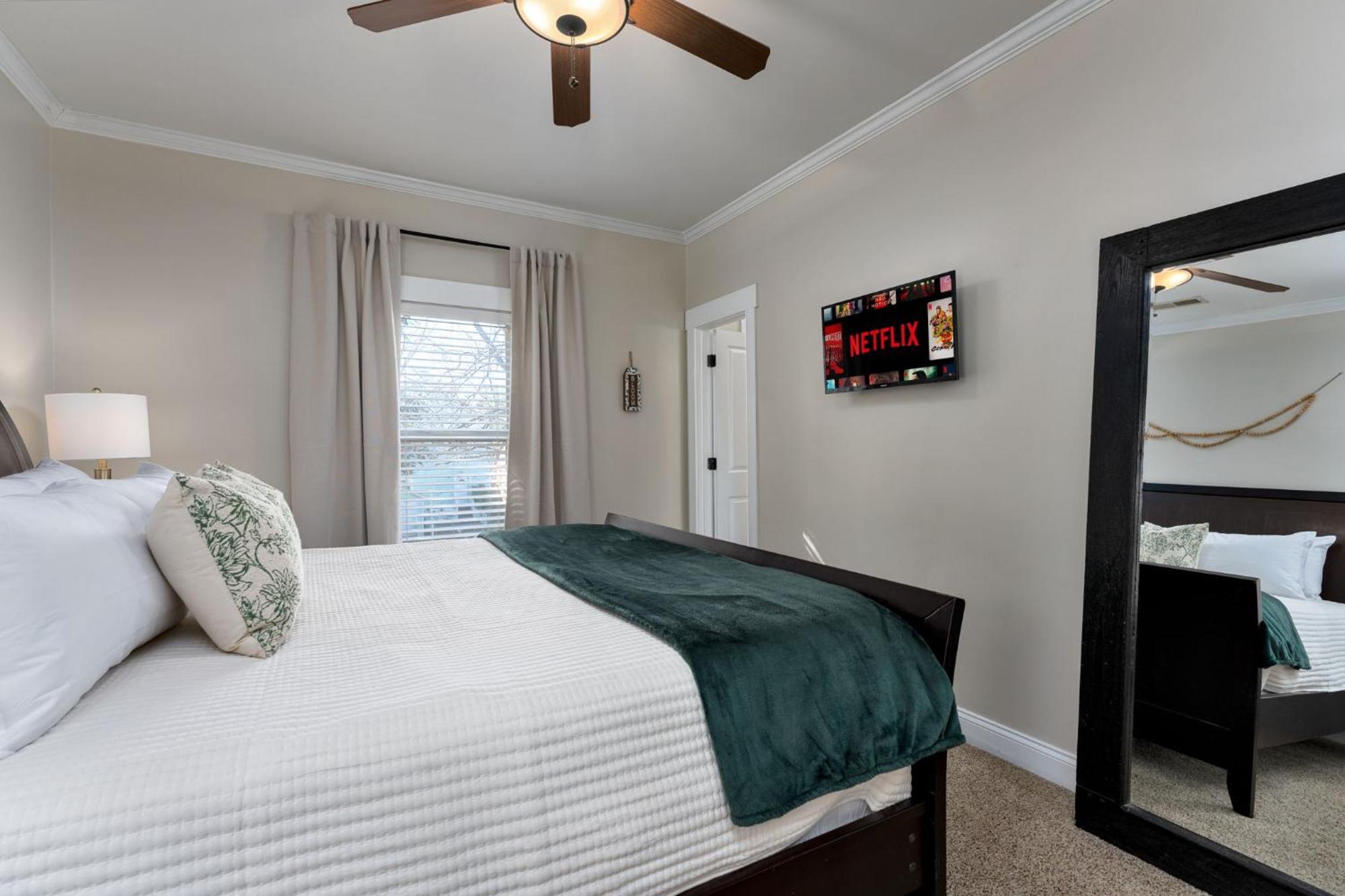 Downtown Wilmington Home ~ Pet Friendly Bagian luar foto