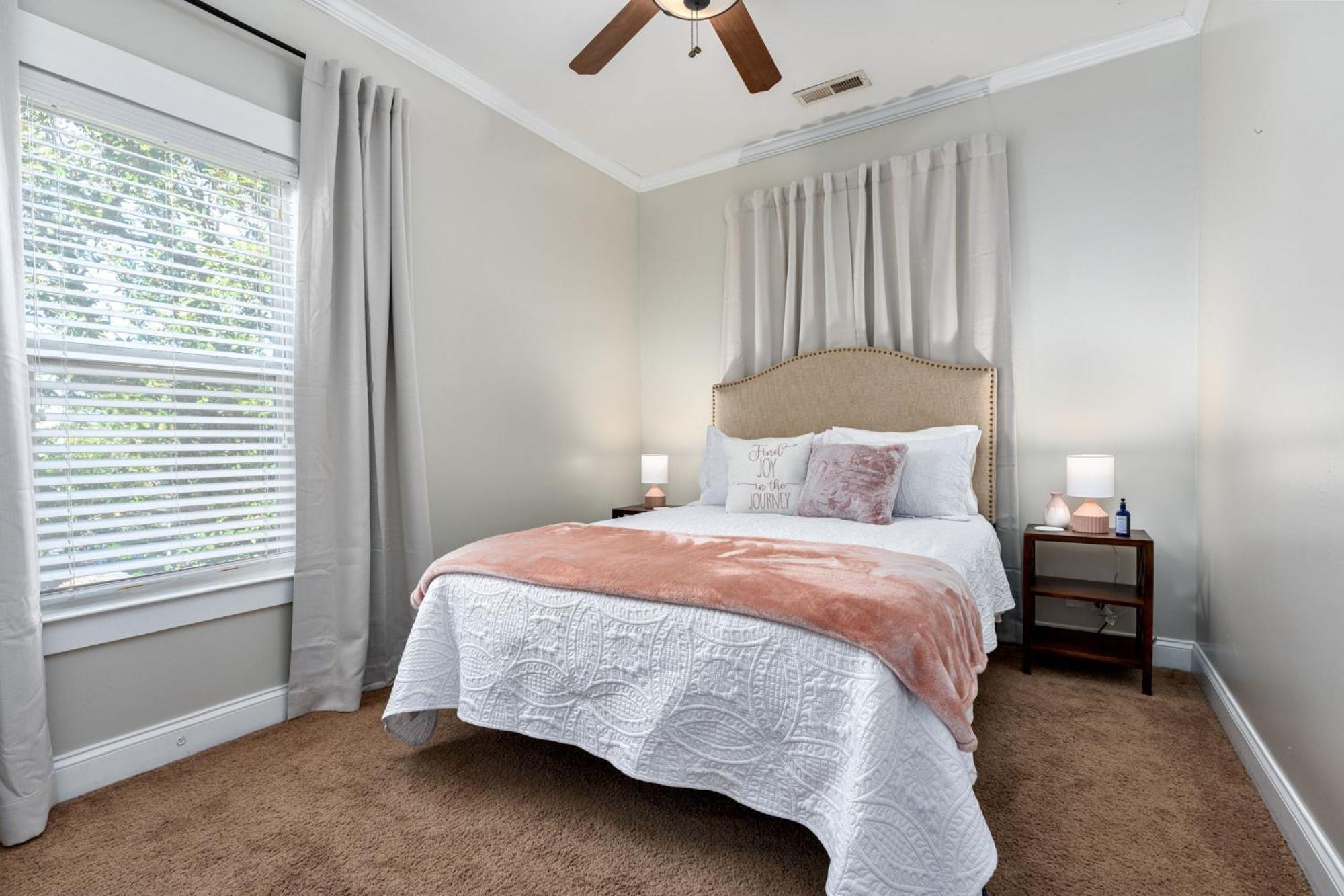 Downtown Wilmington Home ~ Pet Friendly Bagian luar foto